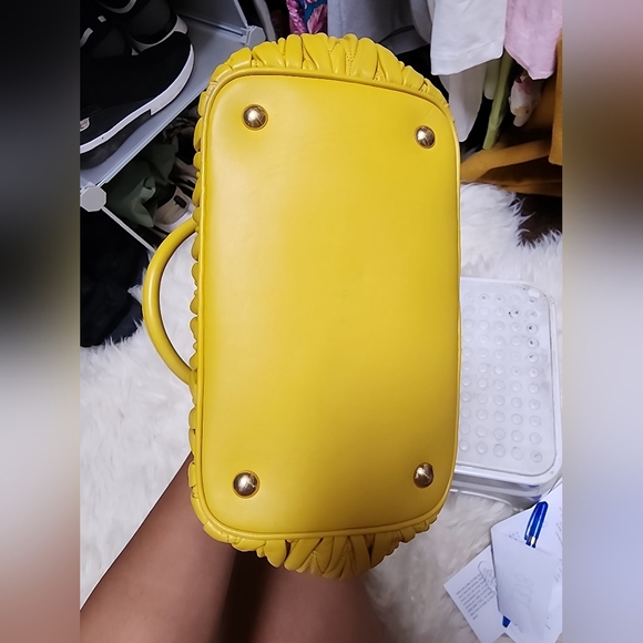 Authentic Beautiful Miu miu bag - Picture 5 of 6